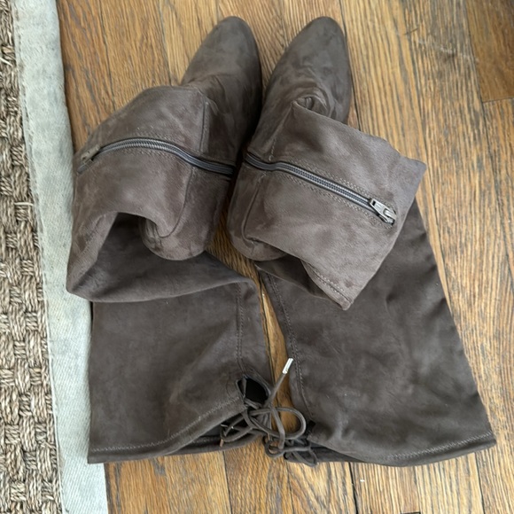 Call it Spring over the knee brown suede boots size 7 1/2 EUC - Picture 8 of 8